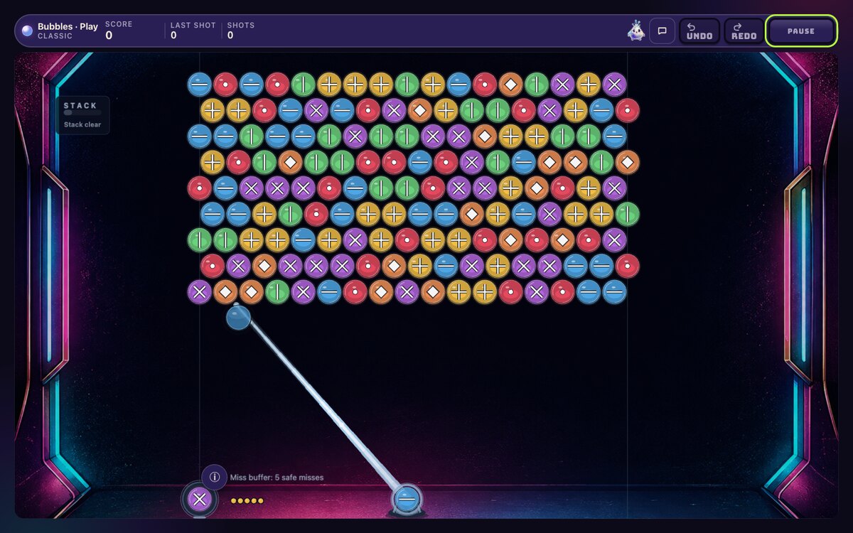 The full current Bubbles Classic interface: starting board, aiming line, shot controls and original Orbit avatar. Staged opening round.